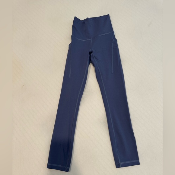 Lululemon leggings - Picture 3 of 4